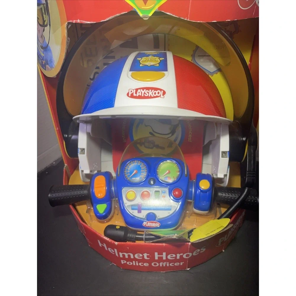 Hasbro Playskool Helmet Heroes Police Officer Toy Lights Sounds Ages 3+ New